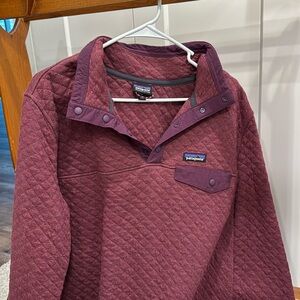 Patagonia organic quilted snap pullover